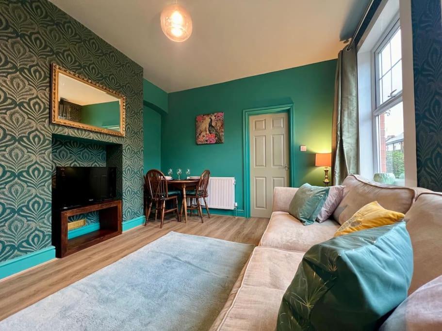 Appartamento The Rose- Grd Floor, 2-5 Beds, Smarttv, Uni, Tram, M250 Fibre Nottingham Esterno foto